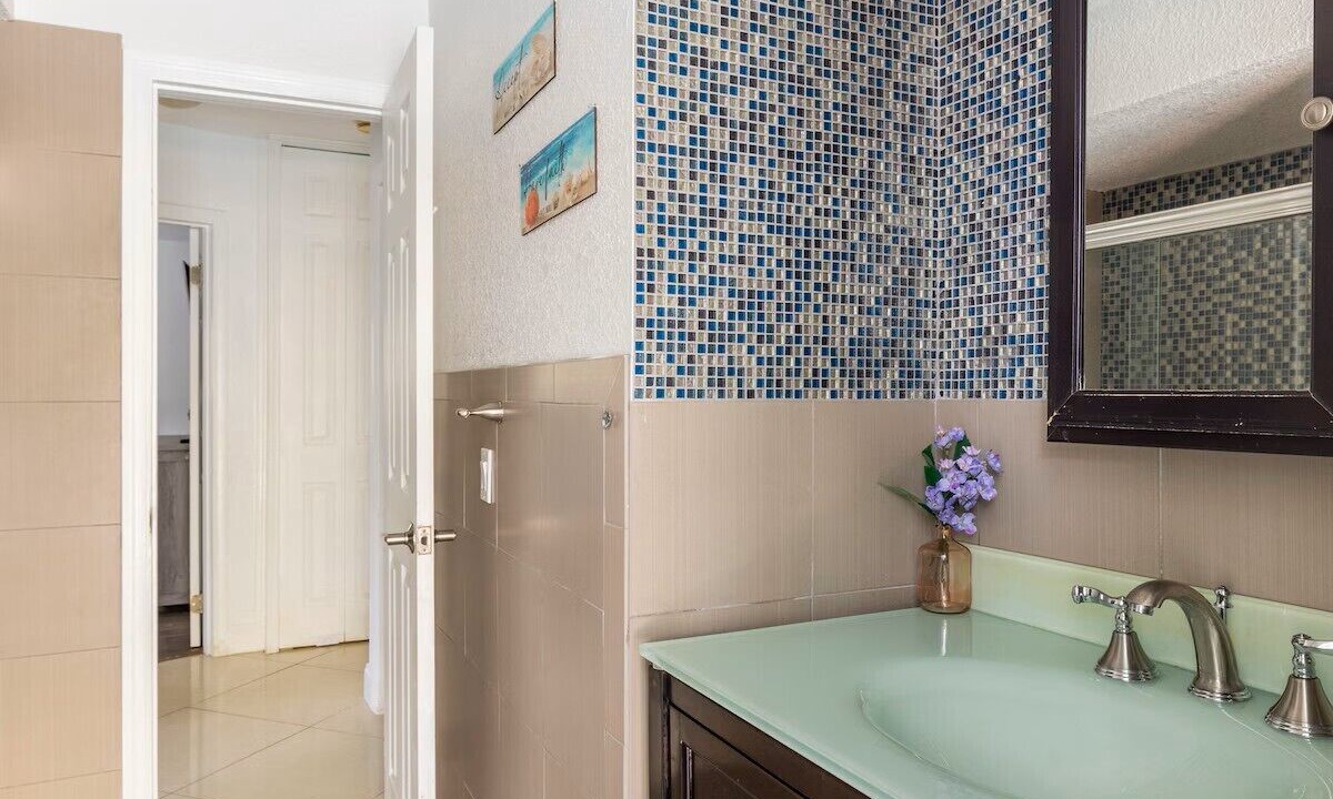 Photo of Bathroom in Pembroke Pines