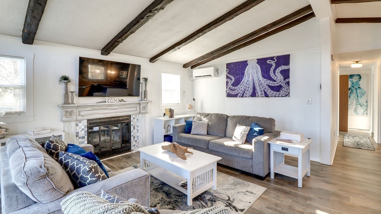 Photo of Livingroom in Broadkill Beach