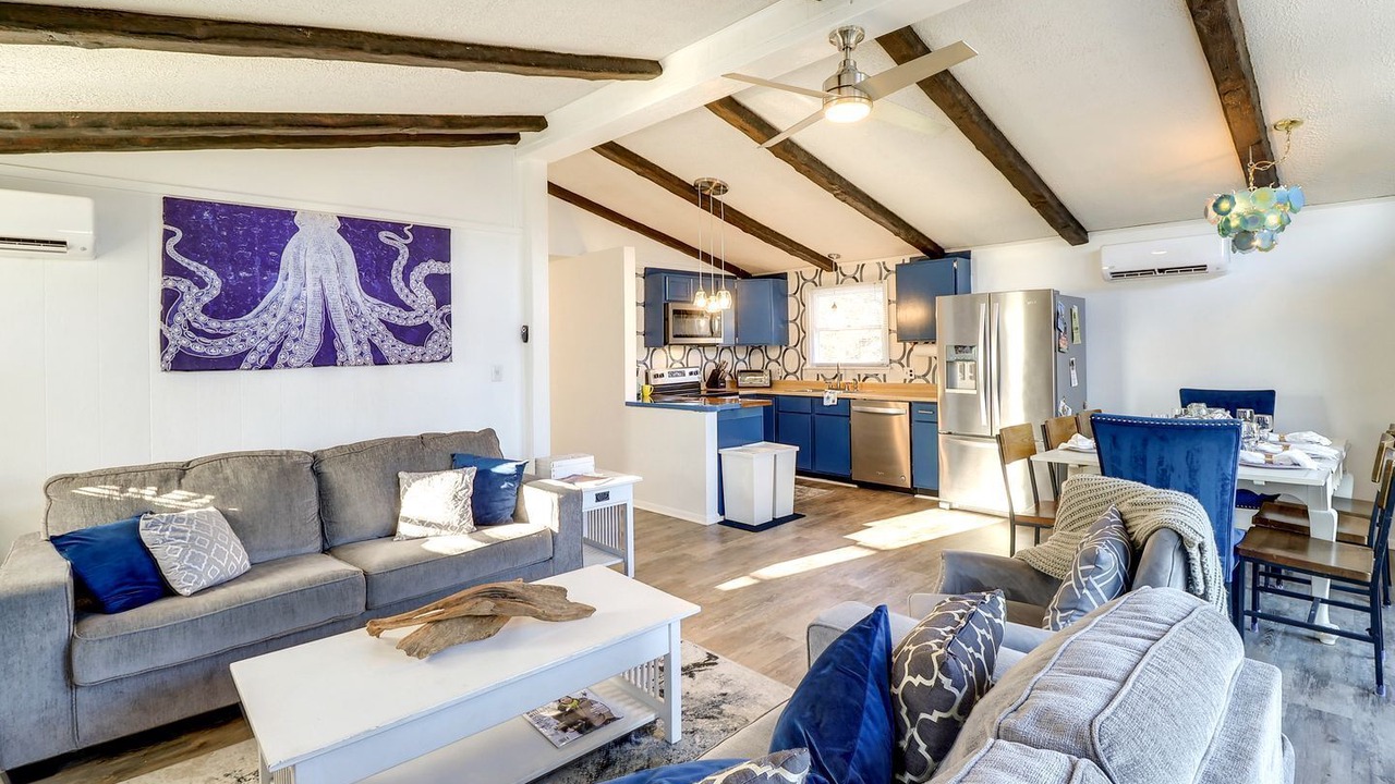 Photo of Livingroom in Broadkill Beach