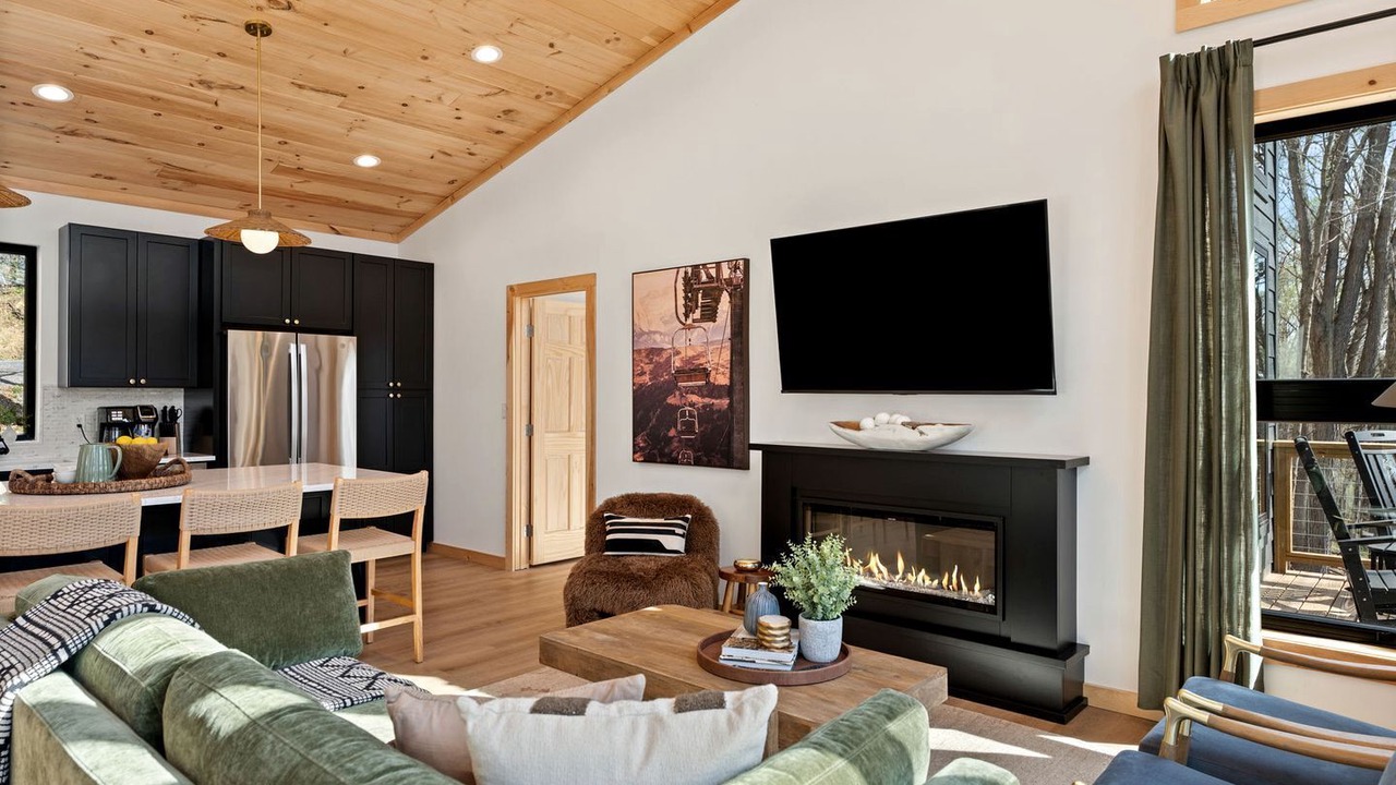 Photo of Livingroom in Wardensville