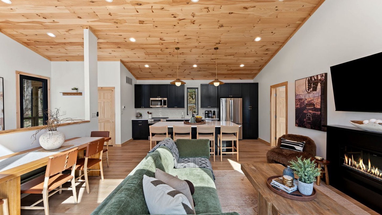 Photo of Livingroom in Wardensville