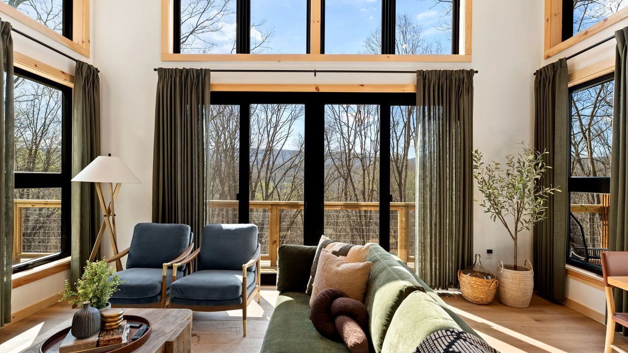 Photo of Livingroom in Wardensville