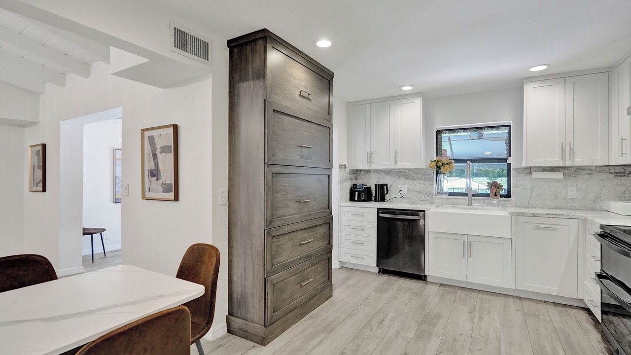Photo of Kitchen in Colee Hammock