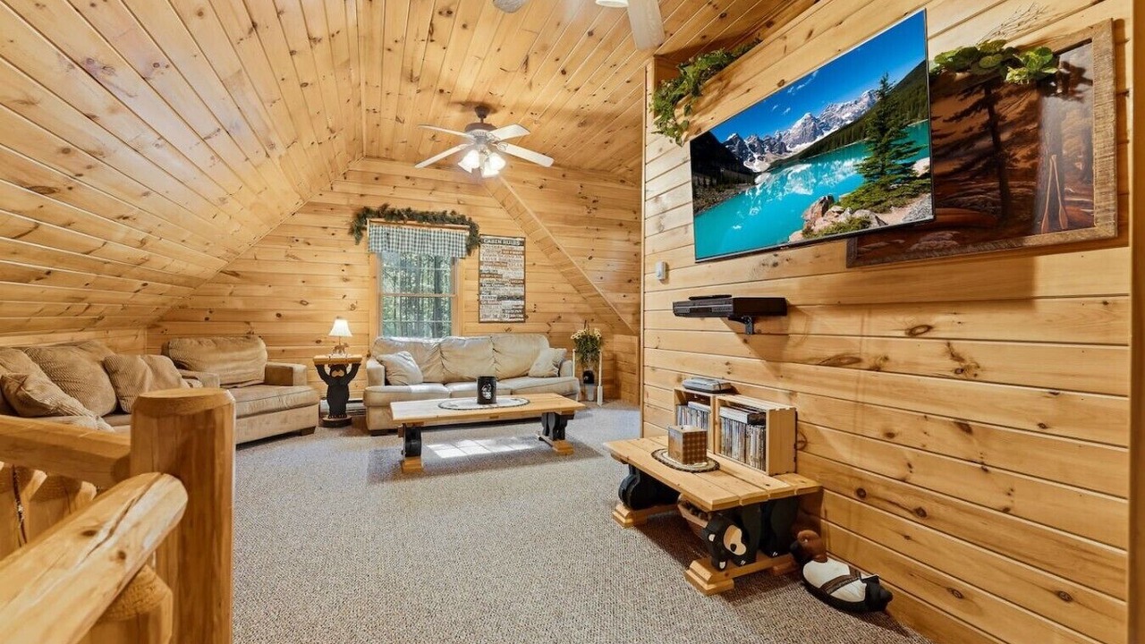 Photo of Livingroom in Accident