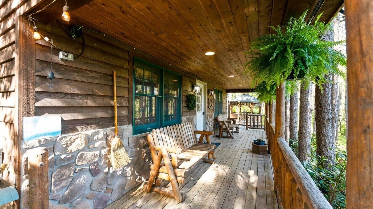 Photo of Patio Balcony in Accident