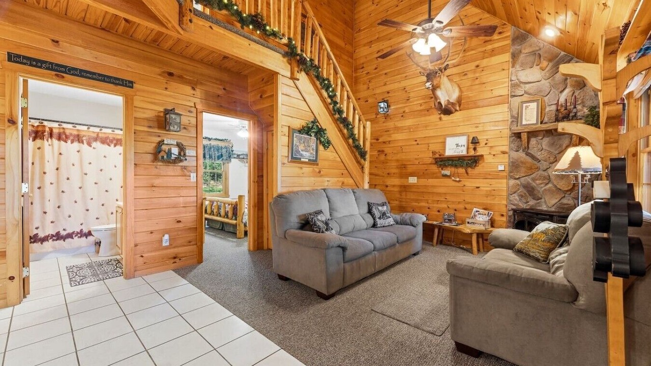 Photo of Livingroom in Accident