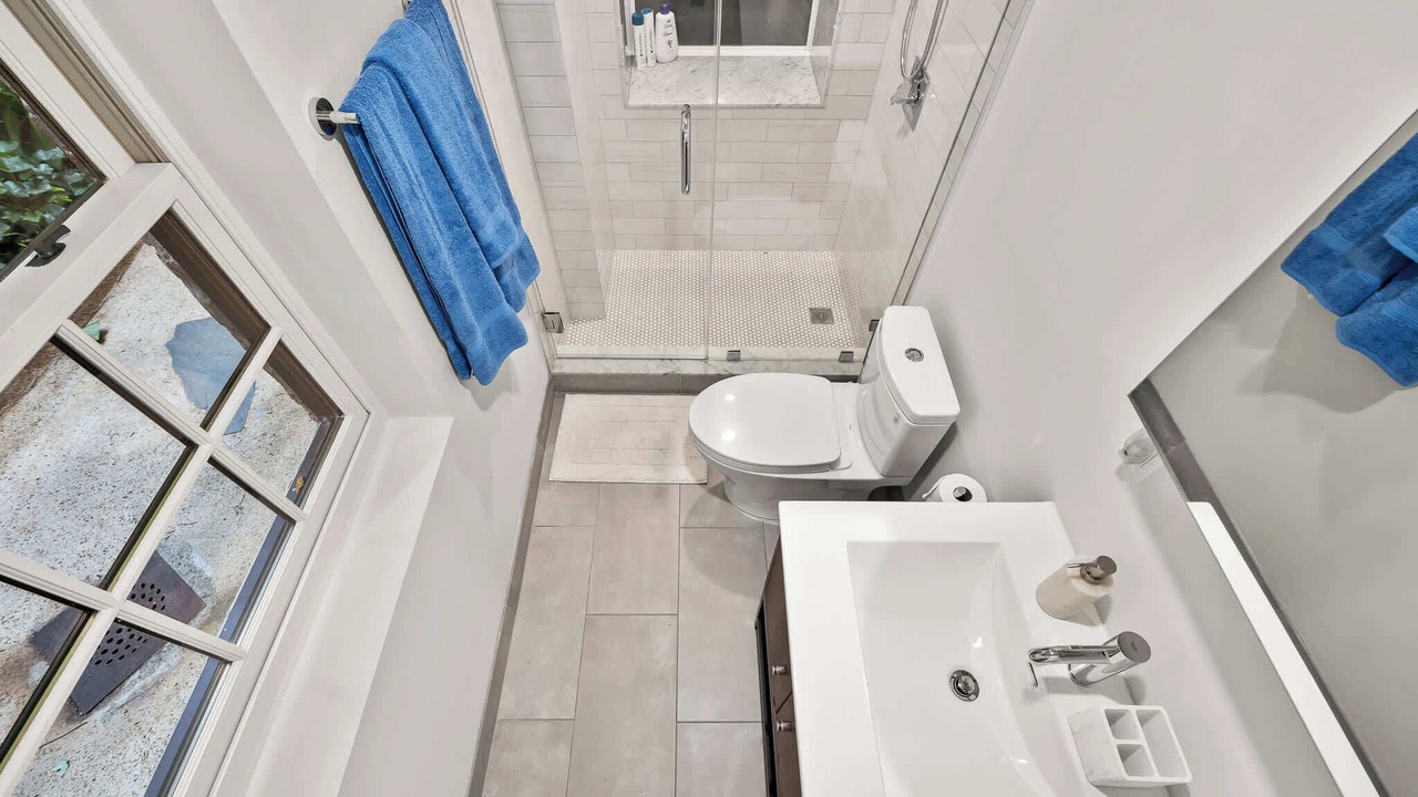 Photo of Bathroom in Hudson Square