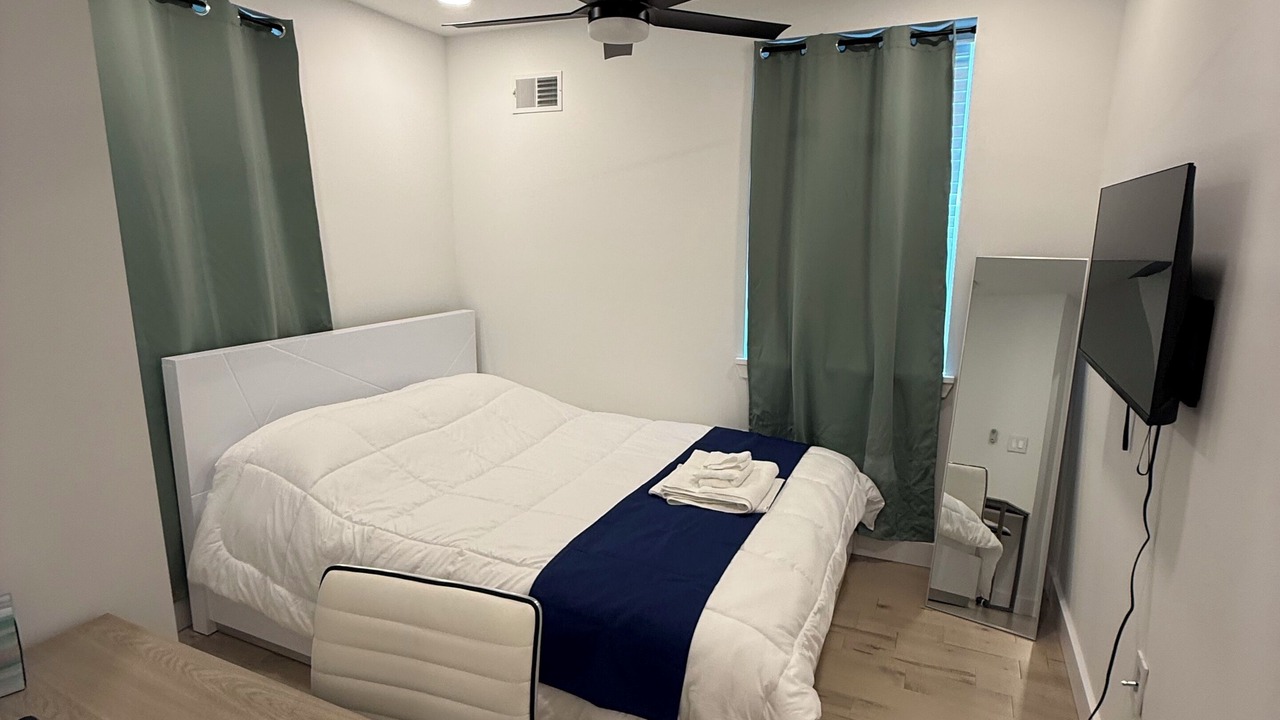 Photo of Bedroom in Whitman