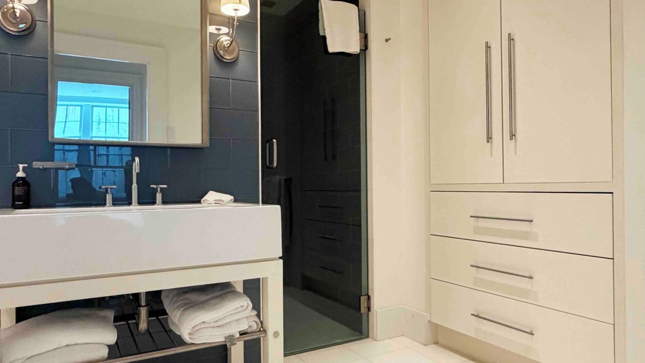 Photo of Bathroom in Monomoy