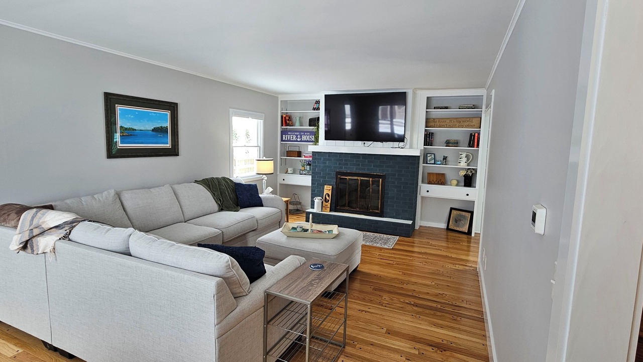 Photo of Livingroom in Frontenac