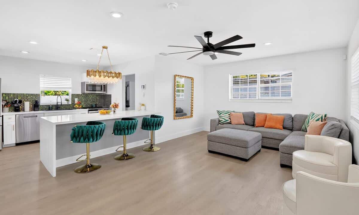 Photo of Bedroom in Miami Gardens
