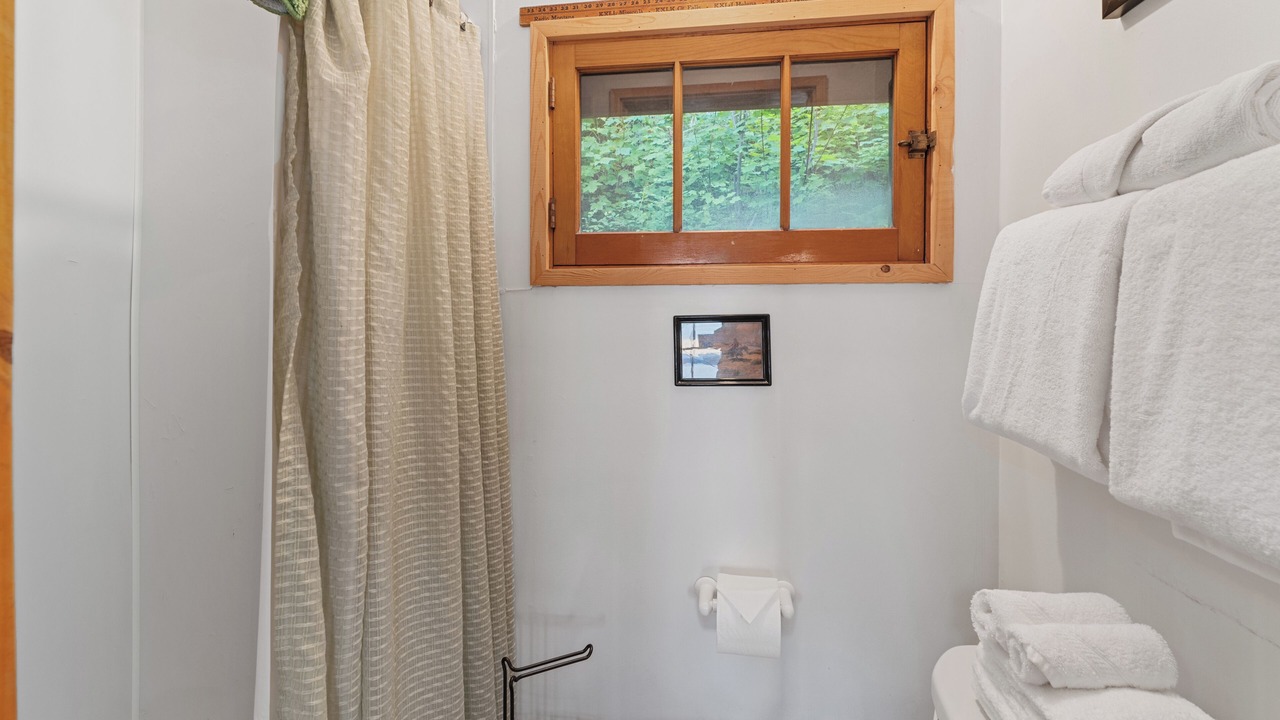 Photo of Bathroom in Finley Point