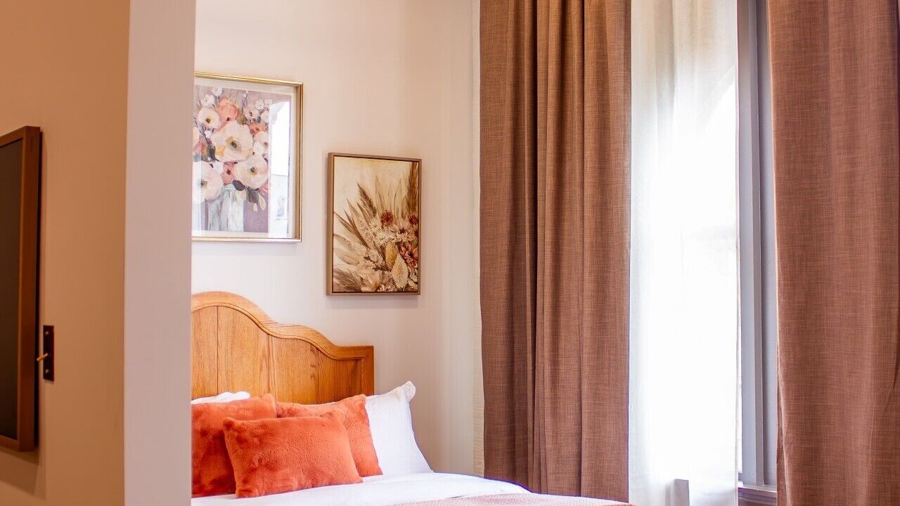 Photo of Bedroom in Troy