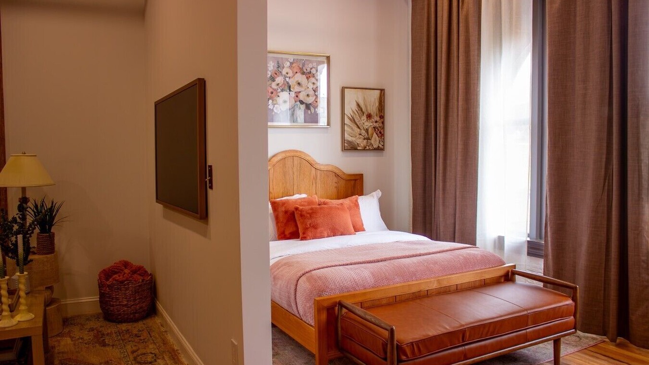 Photo of Bedroom in Troy