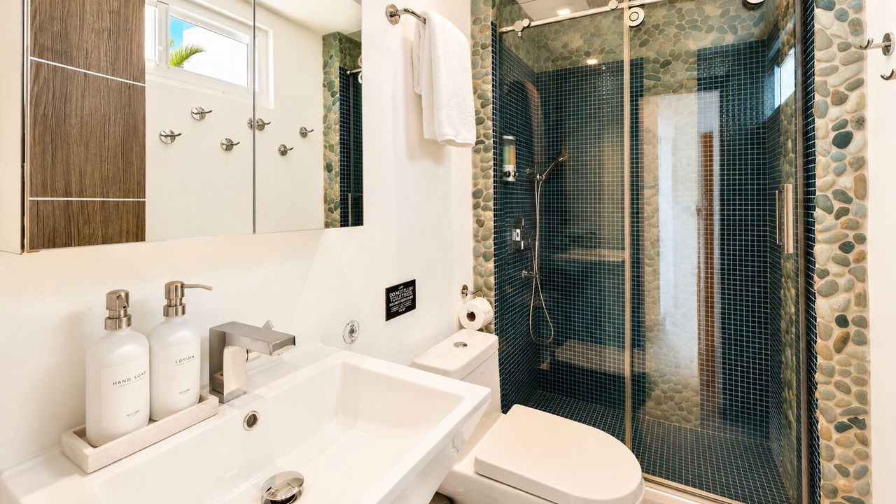 Photo of Bathroom in North Bay Village