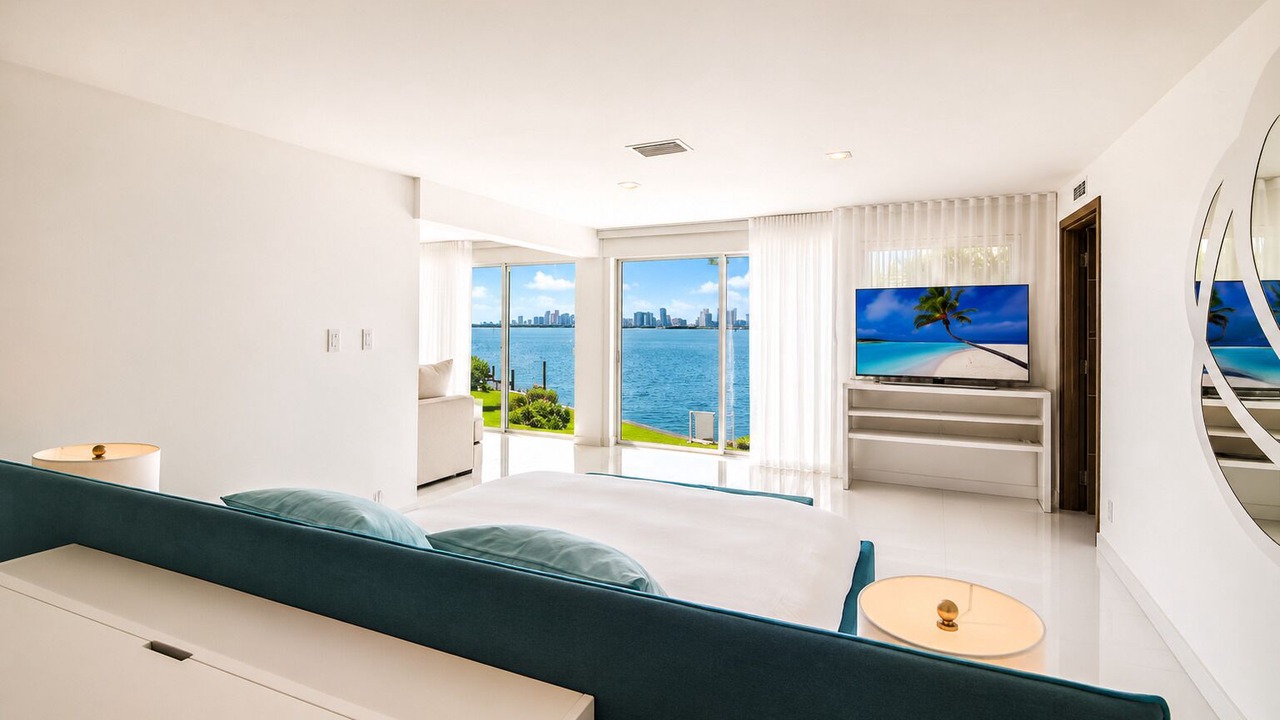 Photo of Bedroom in North Bay Village