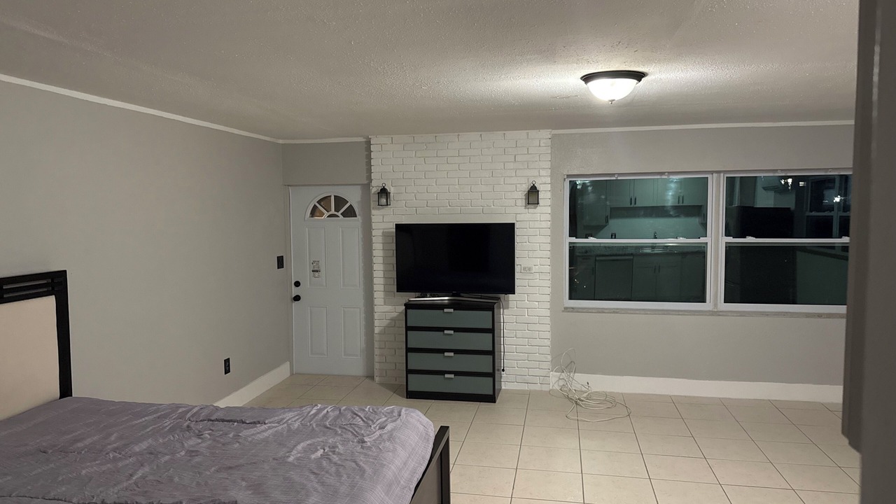 Photo of Bedroom in Dania Beach