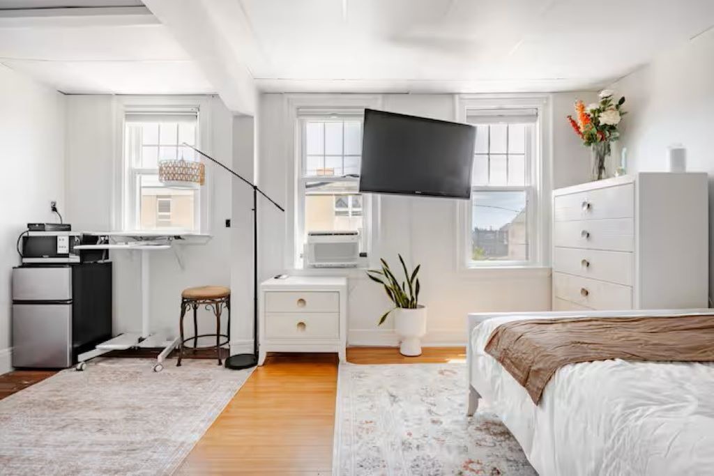 Photo of Bedroom in Kearny