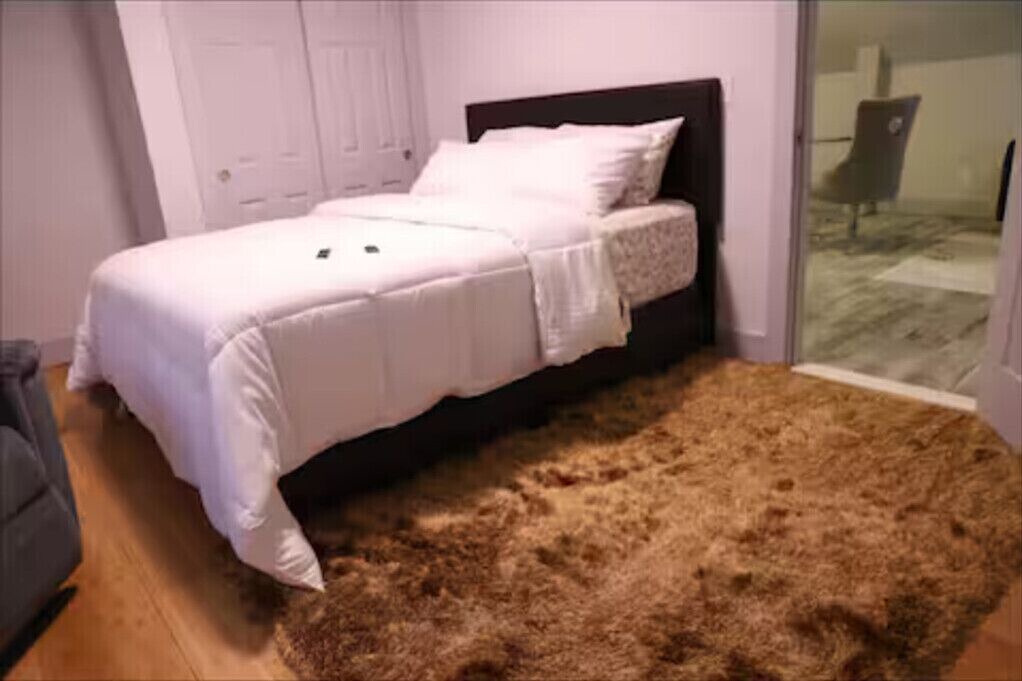 Photo of Bedroom in Forest Hill