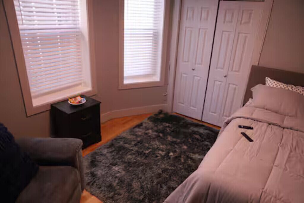 Photo of Bedroom in Forest Hill