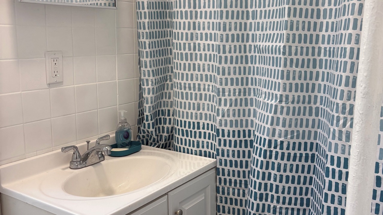Photo of Bathroom in Elizabeth