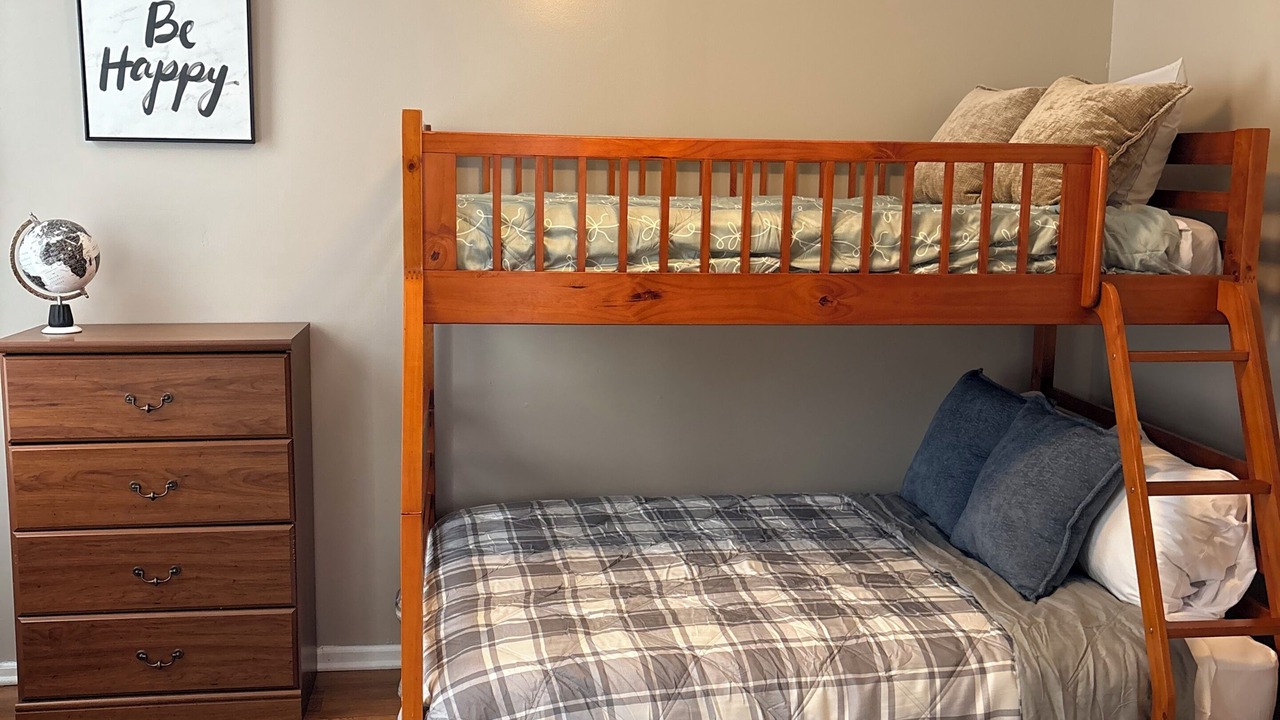 Photo of Bedroom in Elizabeth