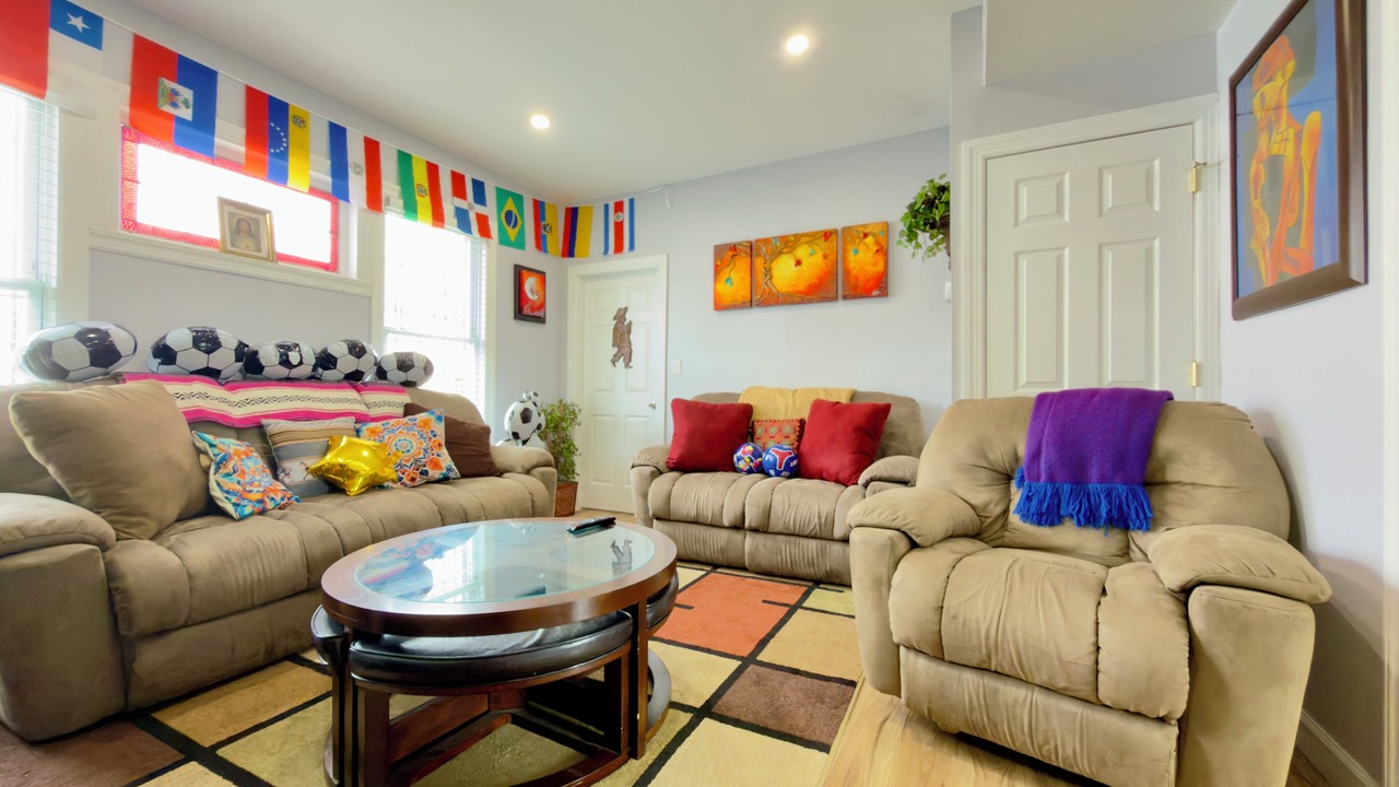 Photo of Livingroom in Ampere