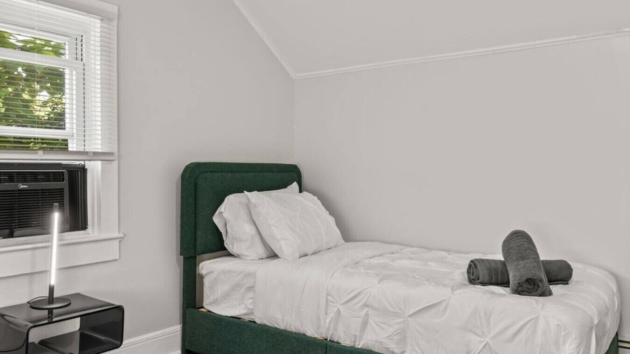 Photo of Bedroom in Spring Valley