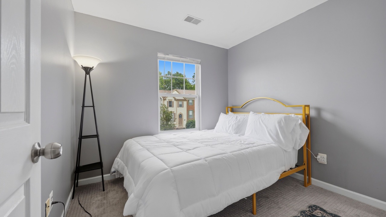 Photo of Bedroom in Woodbridge