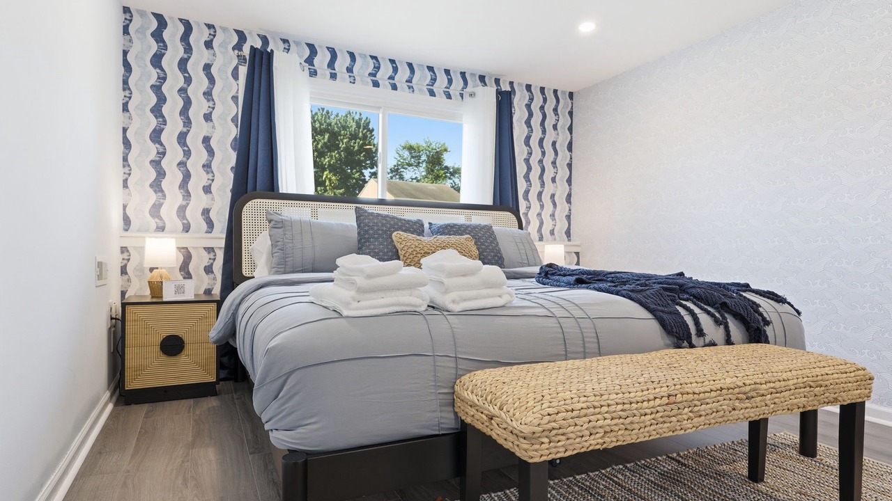 Photo of Bedroom in Town Bank