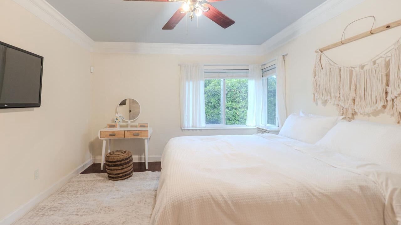 Photo of Bedroom in South Lake