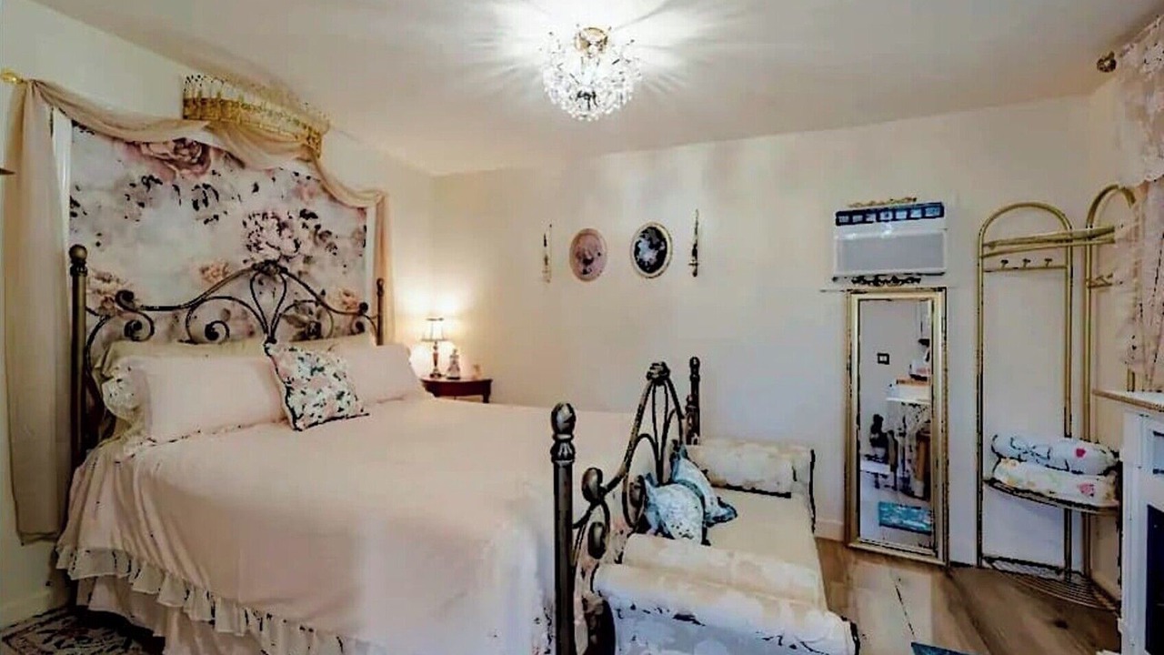 Photo of Bedroom in North Andrews Gardens