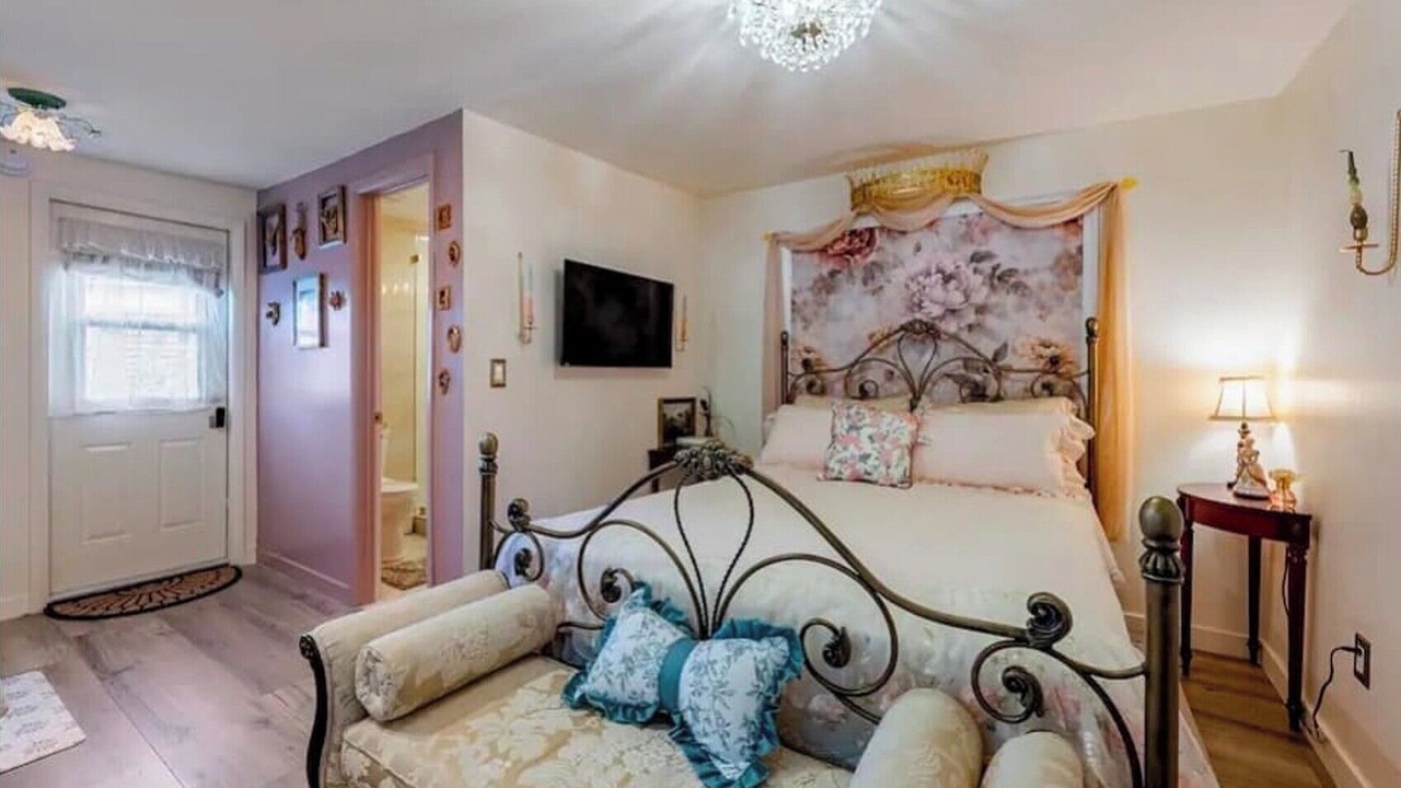 Photo of Bedroom in North Andrews Gardens