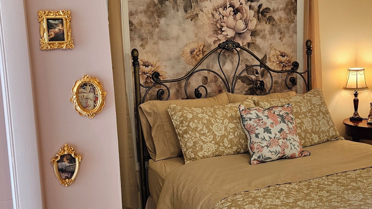 Photo of Bedroom in North Andrews Gardens