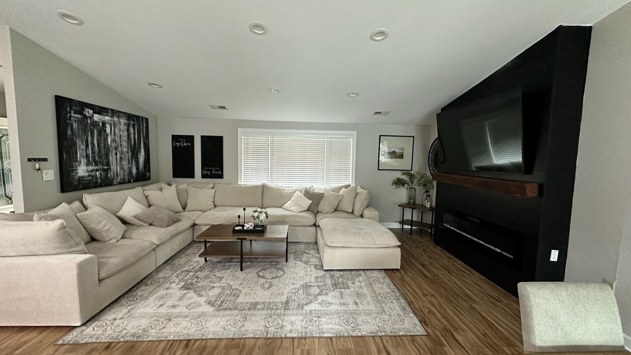 Photo of Livingroom in Fredericksburg