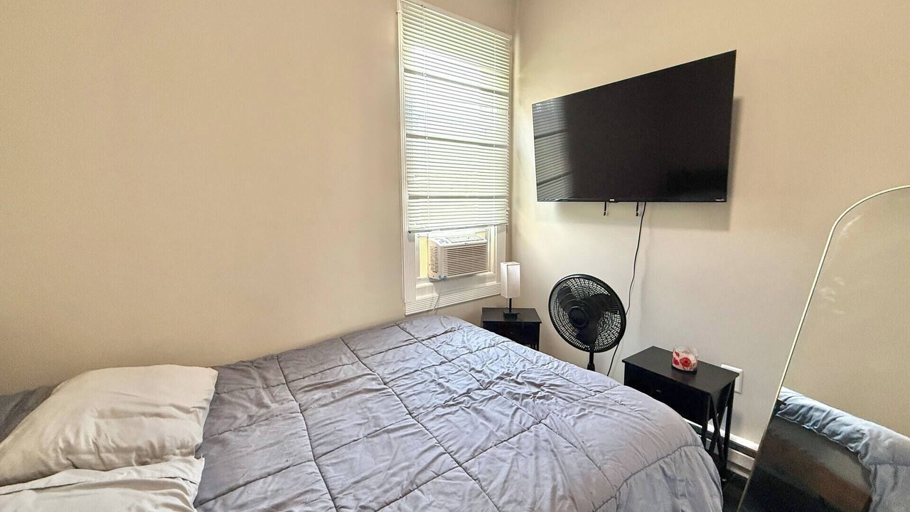 Photo of Bedroom in Guttenberg