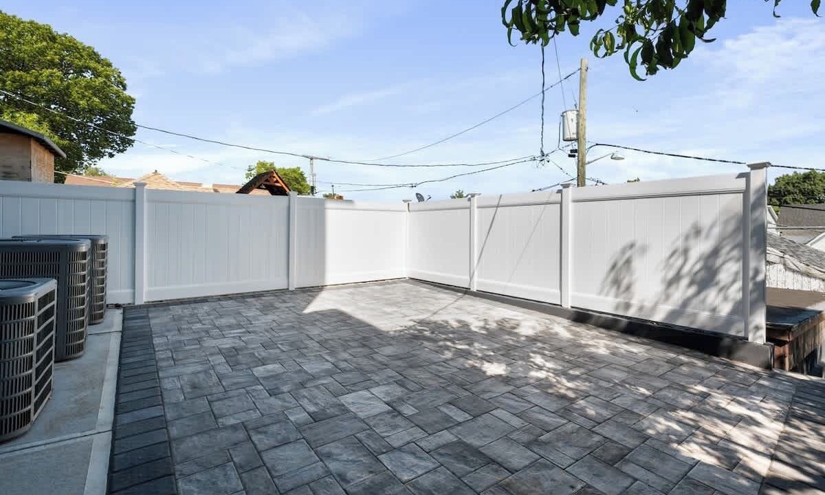 Photo of Outdoor in Forest Hill