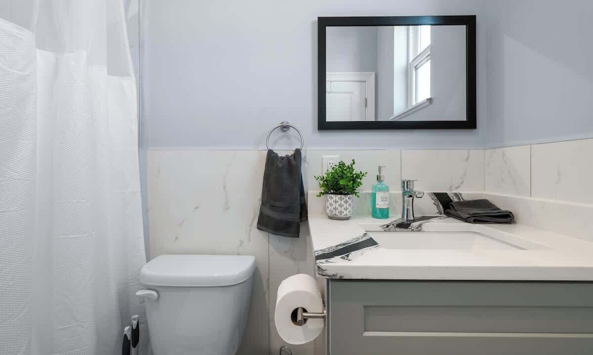 Photo of Bathroom in Forest Hill