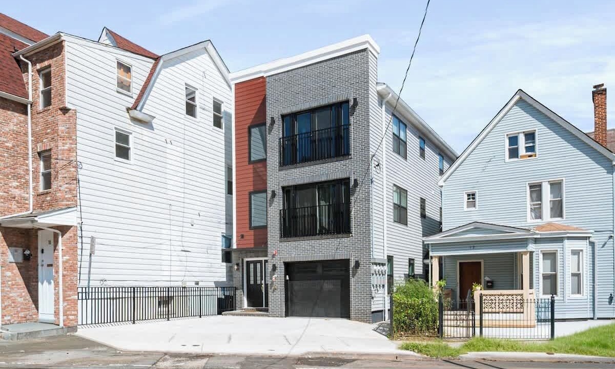 Photo of Outdoor in Forest Hill