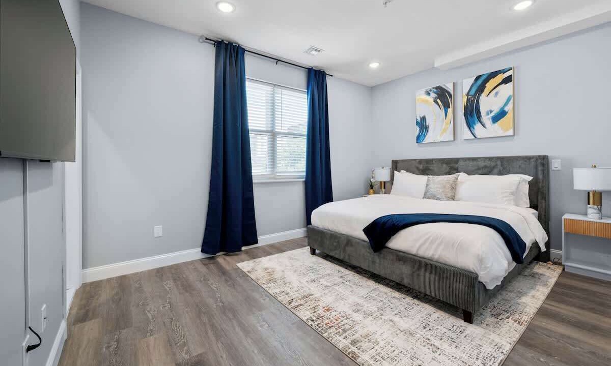 Photo of Bedroom in Forest Hill