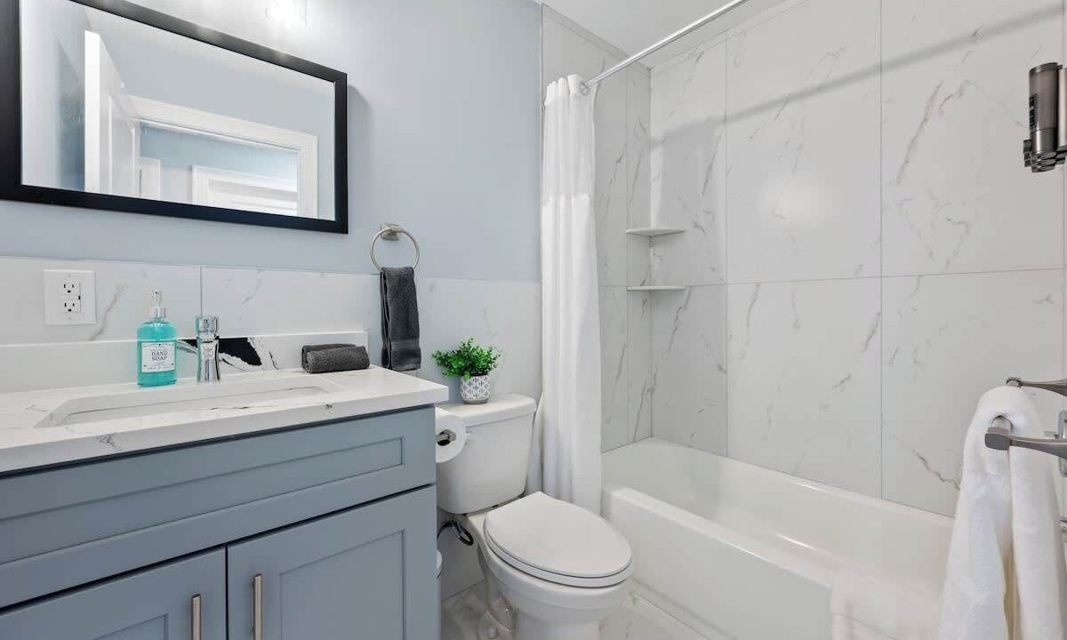 Photo of Bathroom in Forest Hill