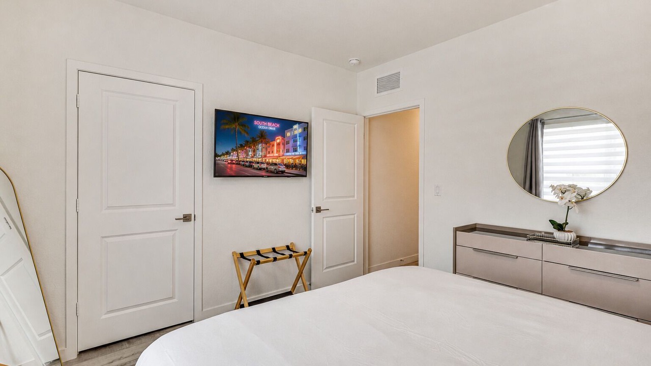 Photo of Bedroom in Miami Gardens