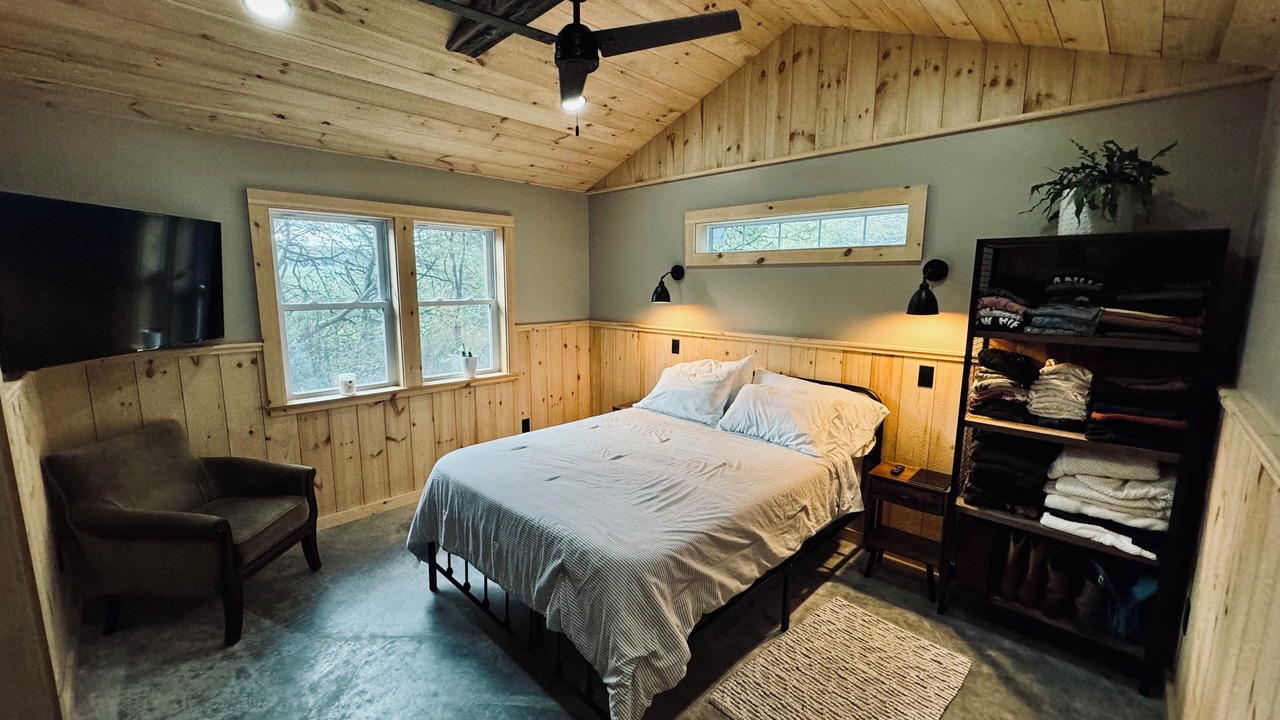 Photo of Bedroom in Fly Creek