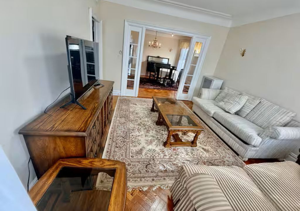 Photo of Livingroom in Constable Hook
