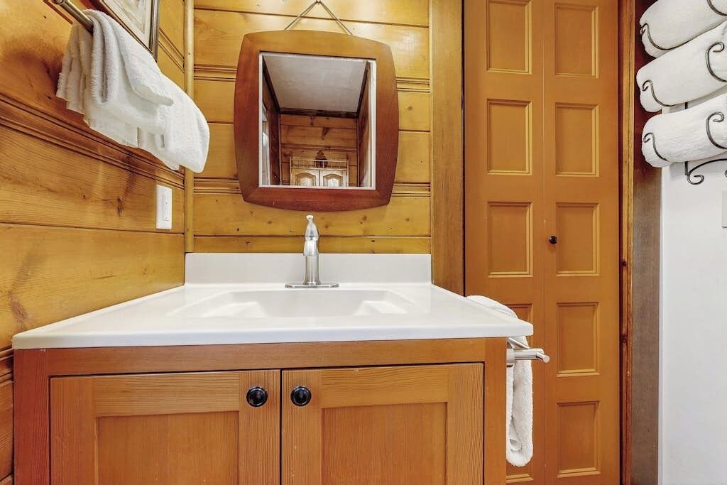 Photo of Bathroom in Woods Bay