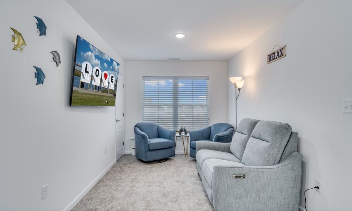 Photo of Livingroom in Captain's Cove