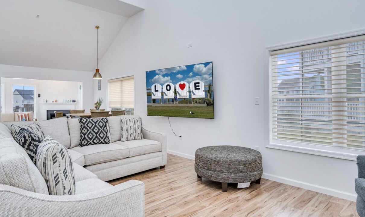 Photo of Livingroom in Captain's Cove