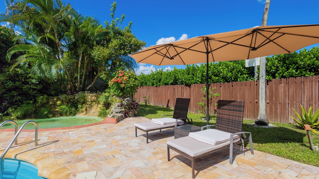 Photo of Outdoor in Weston