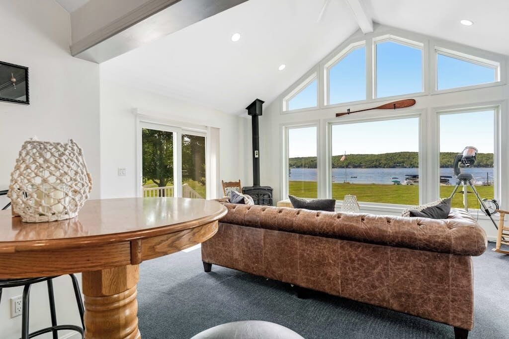 Photo of Livingroom in Neshobe Beach