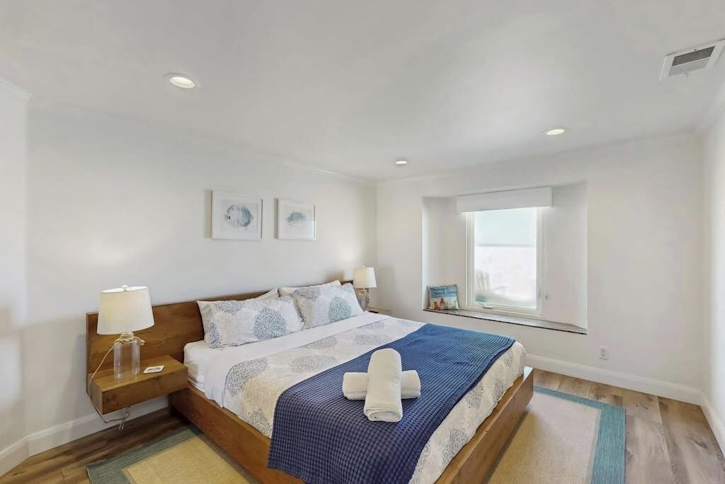 Photo of Bedroom in Hollywood Beach